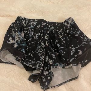 lululemon hotty hot shorts